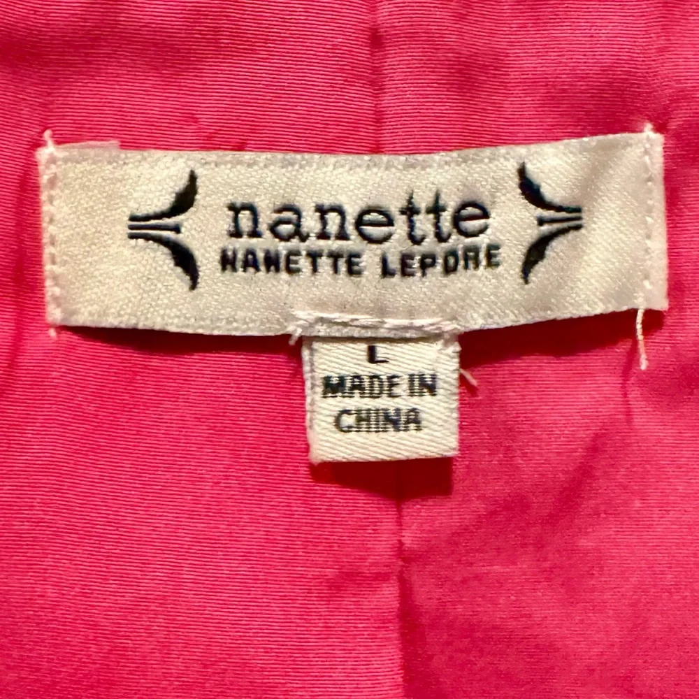 Tweed Bouclé Pink White Jacket Blazer Pearl Buttons Nanette Lepore 🌸💗 - Picture 7 of 10